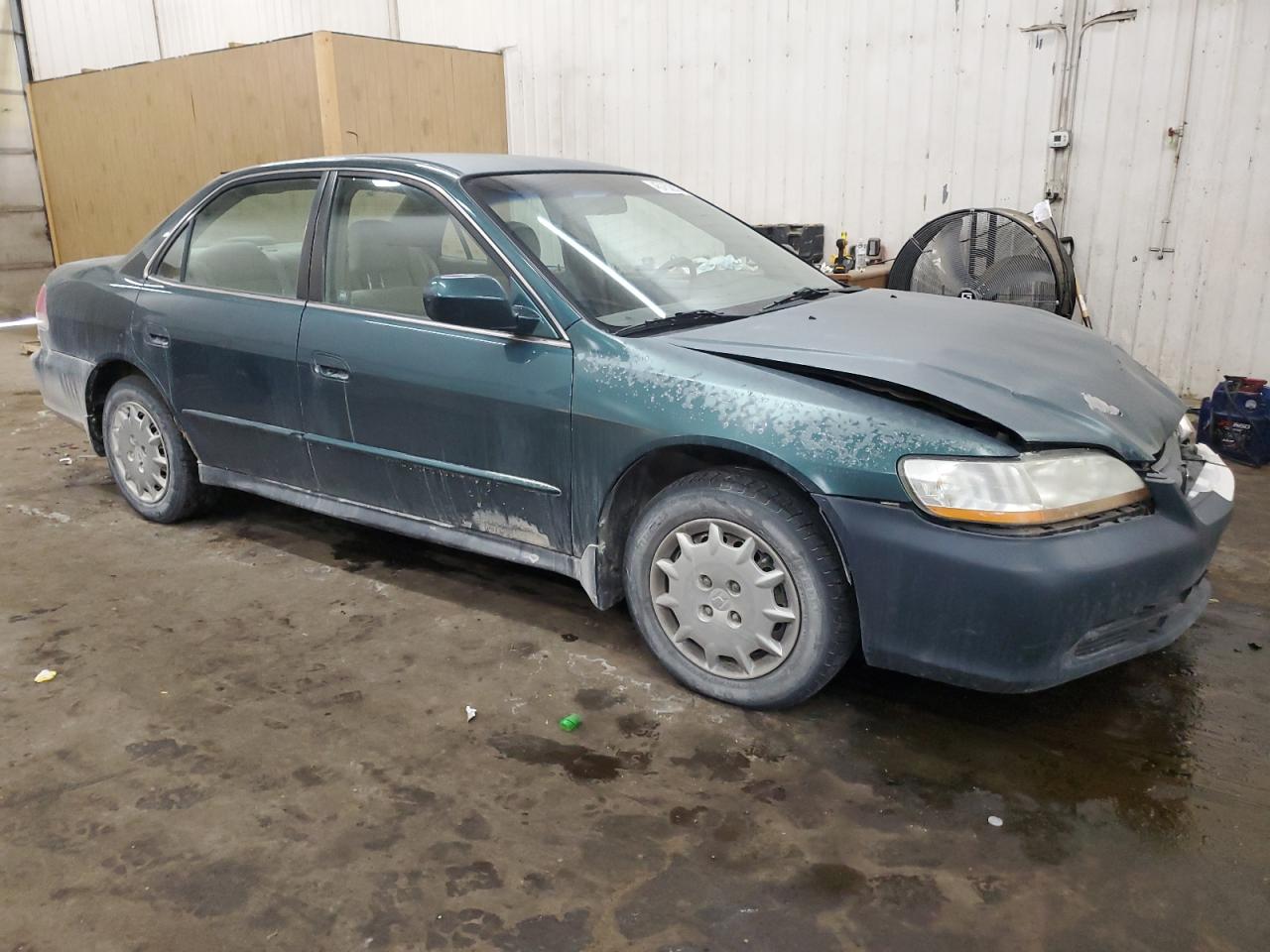 2002 Honda Accord VIN 1HGCG56452A068955 Copart auction photo, front end / rear end damage thumbnail 4