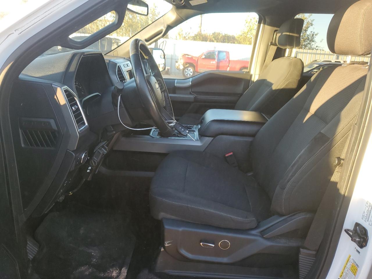 2015 Ford F-150 VIN 1FTEW1CPXFKF15958 Copart auction photo, front end / minor dent/scratches damage thumbnail 7