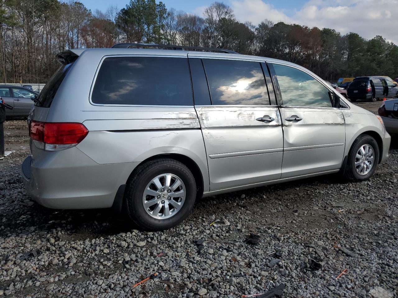 2008 Honda Odyssey VIN 5FNRL38768B071962 Copart auction photo, side / front end damage thumbnail 3