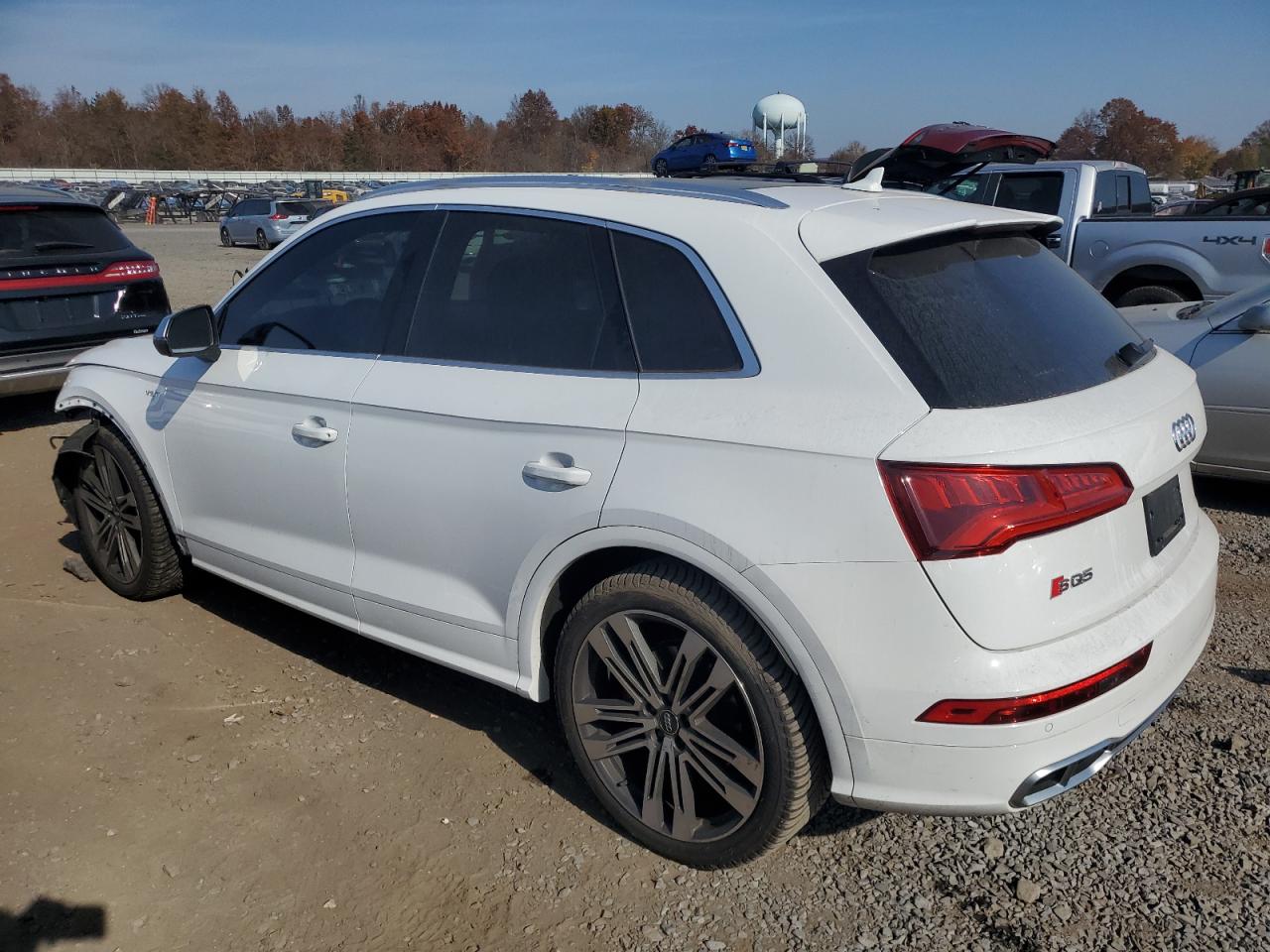 2018 Audi SQ5 VIN WA1A4AFY4J2015872 Copart auction photo, front end damage thumbnail 2