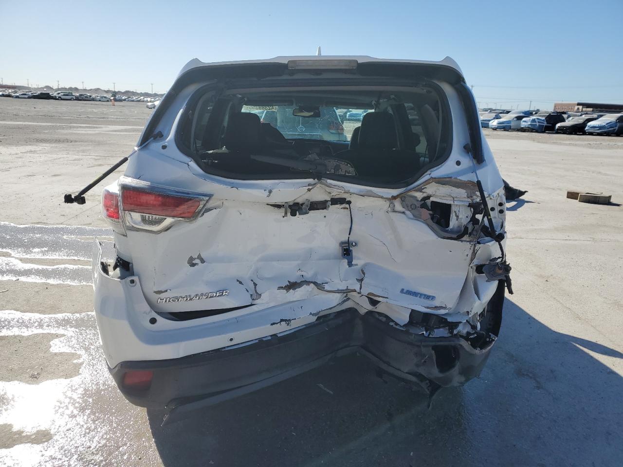 2016 Toyota Highlander VIN 5TDYKRFH9GS159279 Copart auction photo, rear end / minor dent/scratches damage thumbnail 6