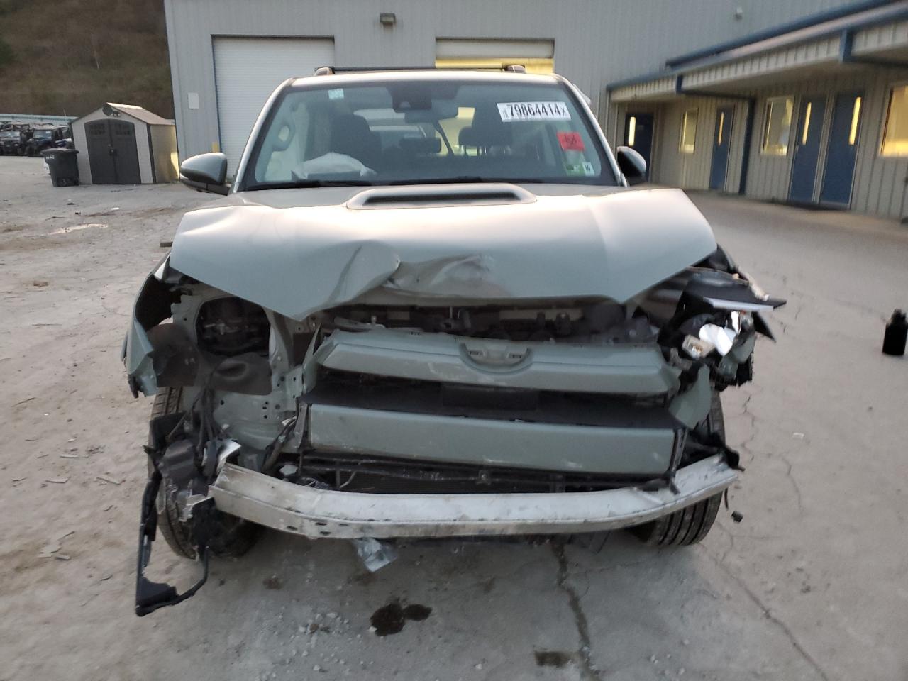 2022 Toyota 4Runner VIN JTESU5JR4N6062878 Copart auction photo, front end / rear end damage thumbnail 5