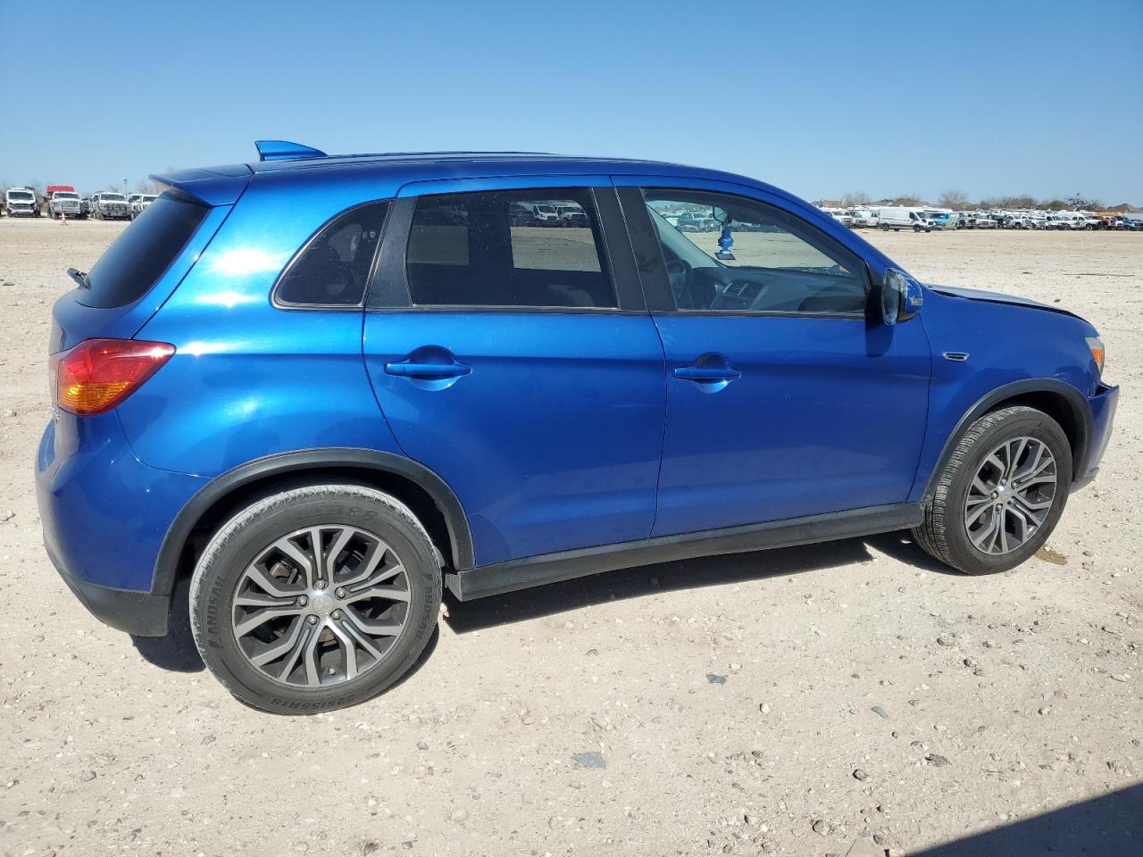 2017 Mitsubishi Outlander VIN JA4AP3AU1HZ056906 Copart auction photo, front end / minor dent/scratches damage thumbnail 3