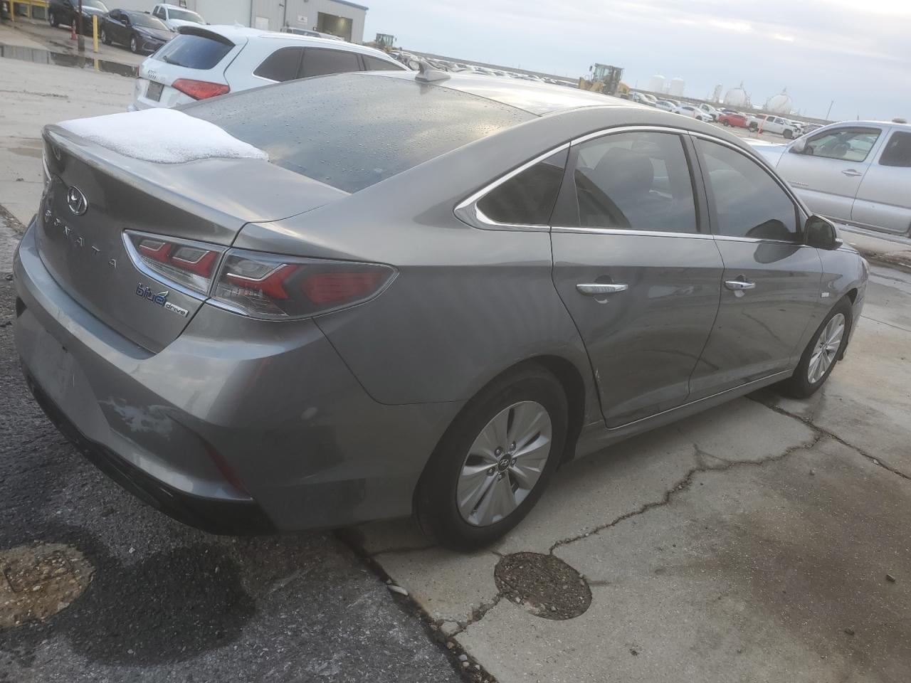 2018 Hyundai Sonata VIN KMHE24L3XJA078628 Copart auction photo, normal wear damage thumbnail 3