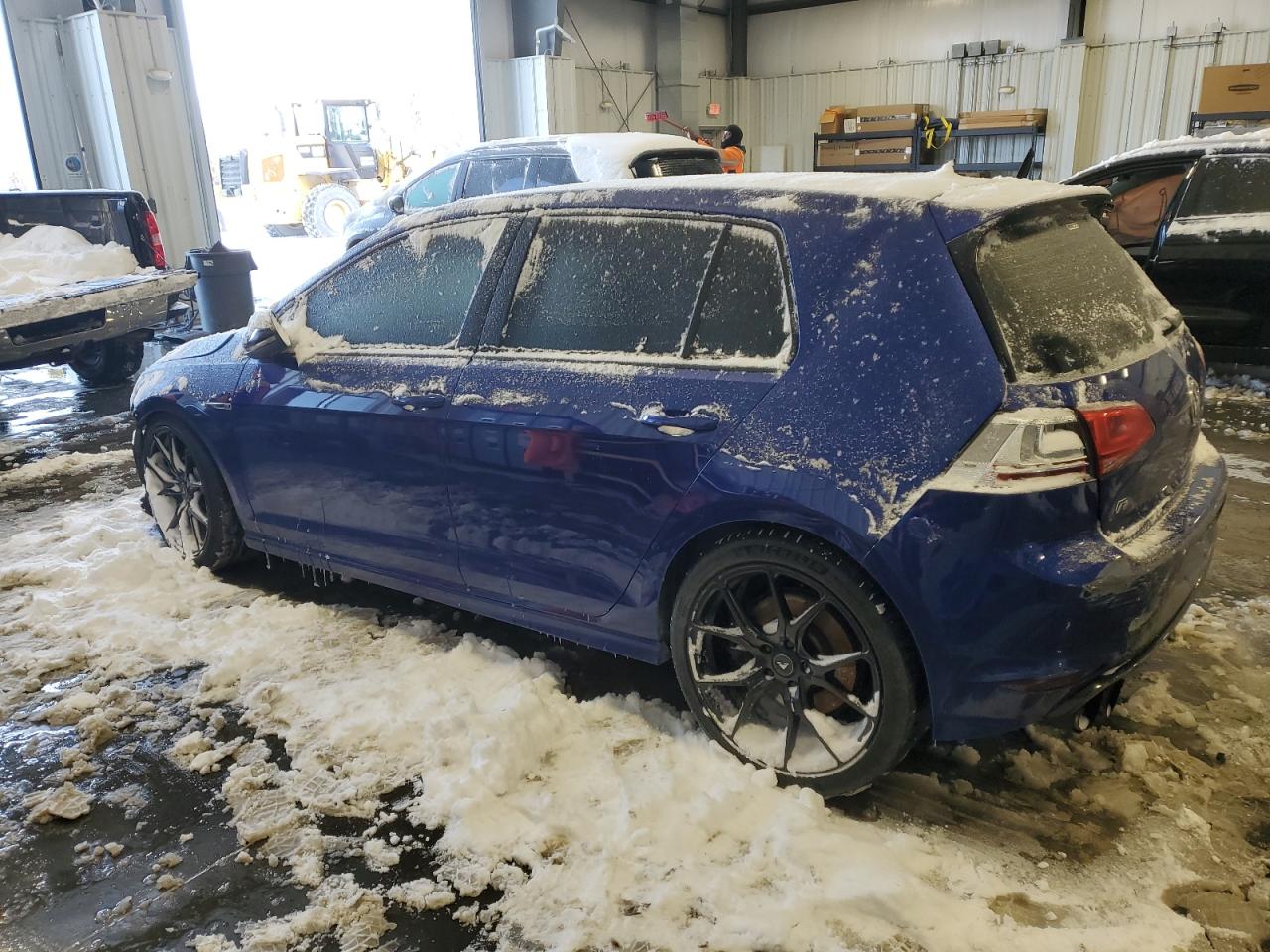 2015 Volkswagen Golf VIN WVWLF7AU7FW355212 Copart auction photo, front end / side damage thumbnail 2