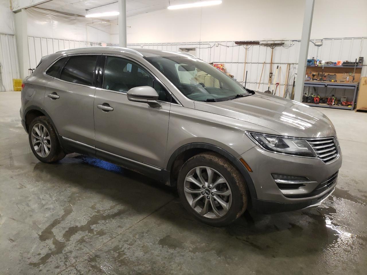 2017 Lincoln MKC VIN 5LMCJ2D90HUL20429 Copart auction photo, front end / side damage thumbnail 4