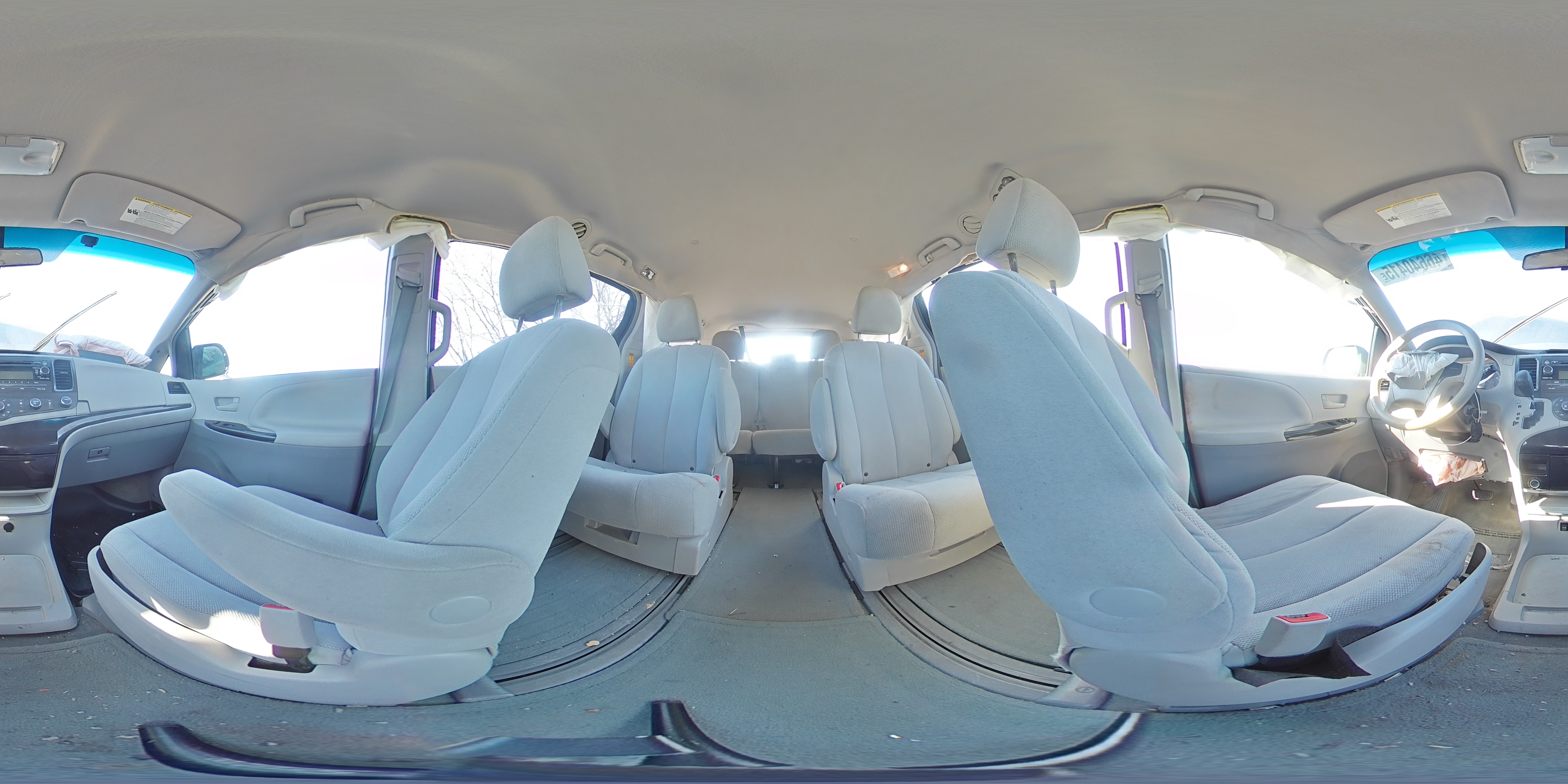 2014 Toyota Sienna VIN 5TDZK3DC3ES471426 Copart auction photo, front end / minor dent/scratches damage thumbnail 14