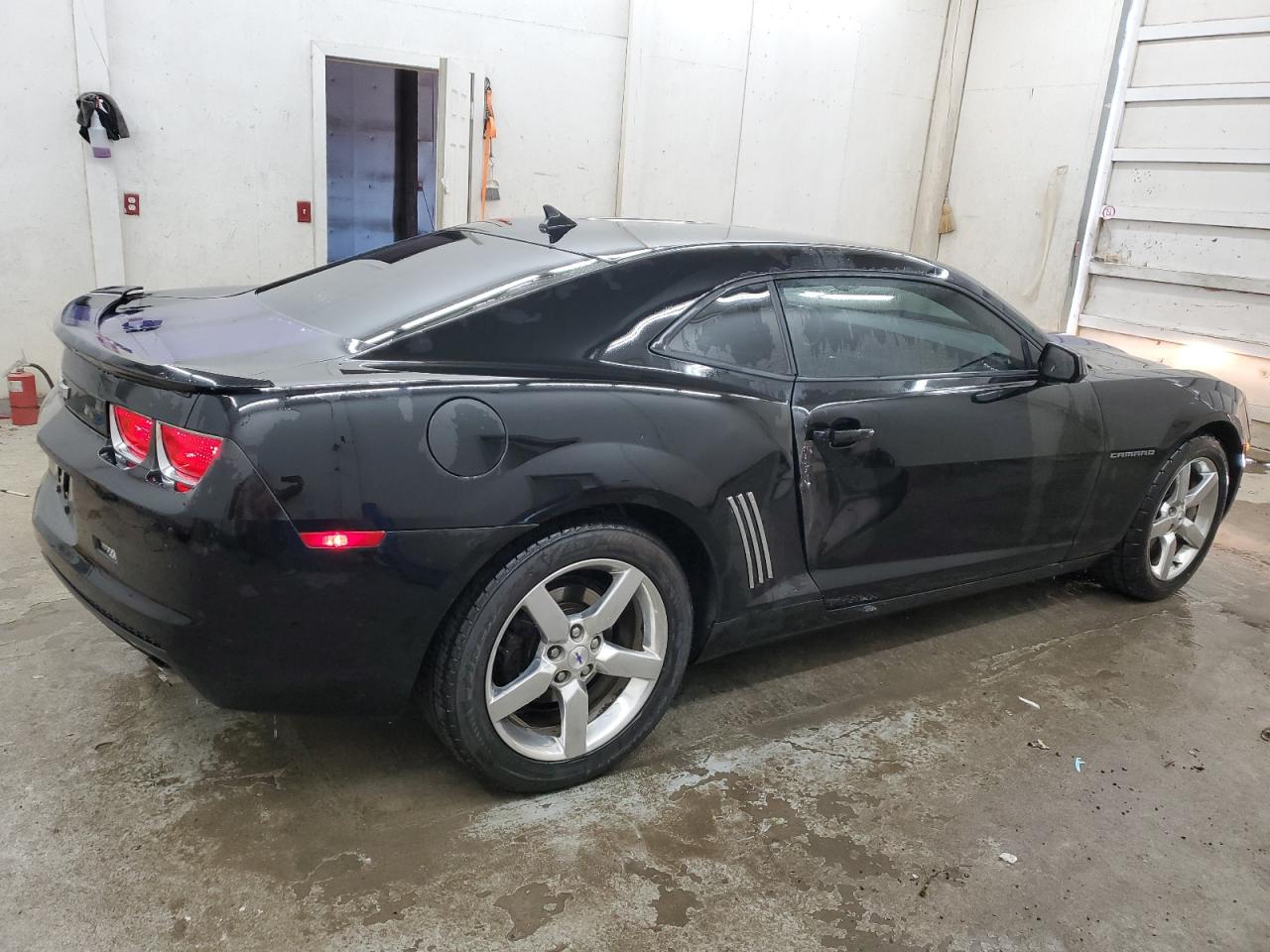 2011 Chevrolet Camaro VIN 2G1FB1ED3B9120060 Copart auction photo, side damage thumbnail 3