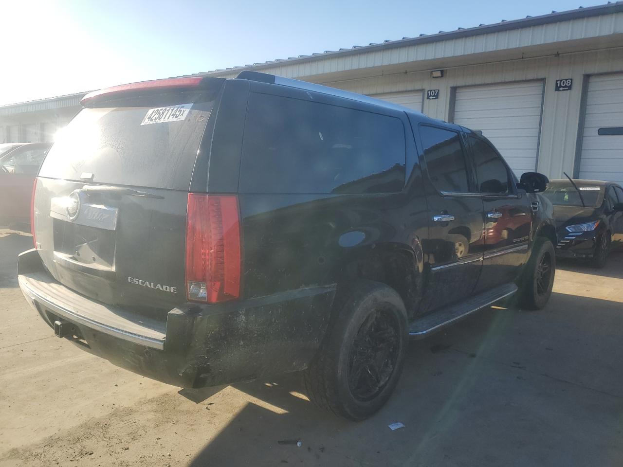 2010 Cadillac Escalade VIN 1GYUKHEFXAR213830 Copart auction photo, side damage thumbnail 3