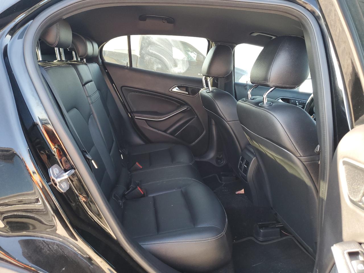 2018 Mercedes-Benz GLA-klasse VIN WDCTG4EB4JJ496372 Copart auction photo, normal wear damage thumbnail 4