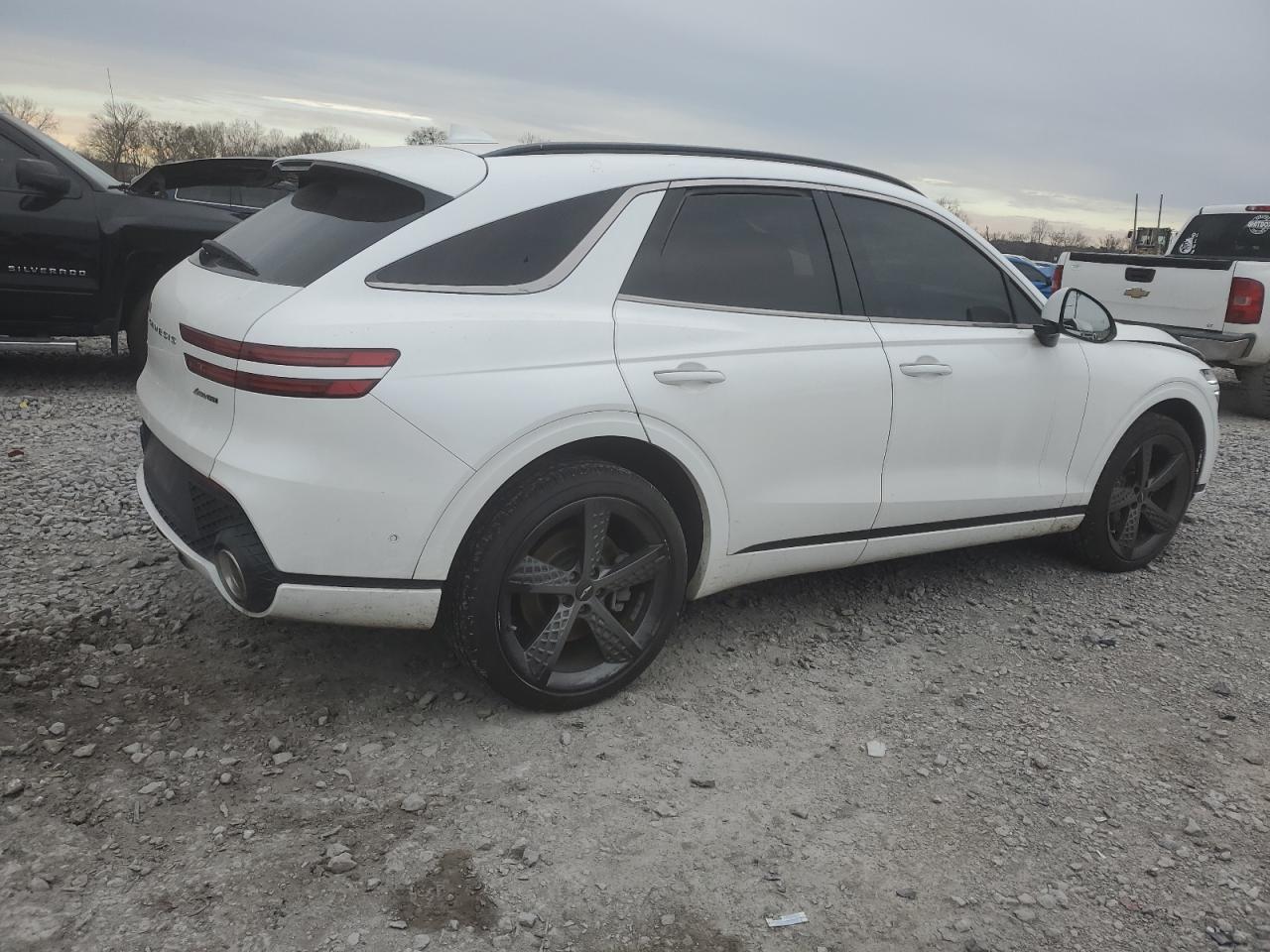 2022 Genesis Gv70 VIN KMUMCDTC8NU011251 Copart auction photo, front end damage thumbnail 3