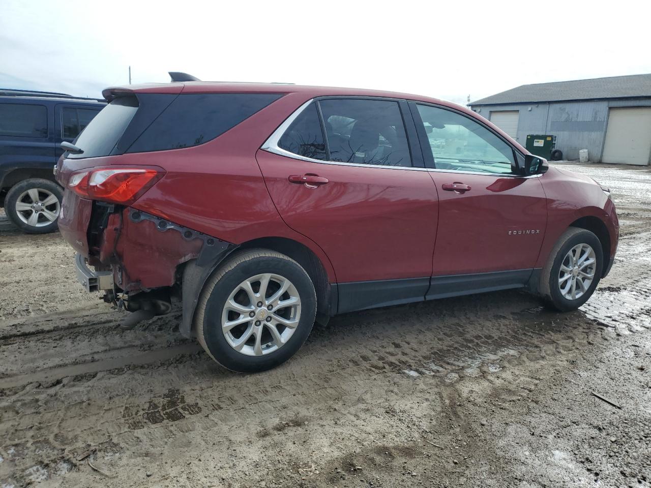 2019 Chevrolet Equinox VIN 2GNAXUEV6K6186026 Copart auction photo, rear end / minor dent/scratches damage thumbnail 3