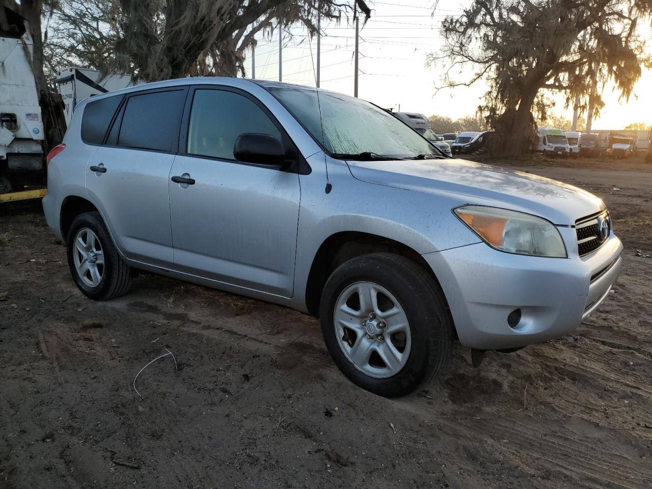 2008 Toyota RAV 4 VIN JTMBK33V686030480 Copart auction photo, water/flood damage thumbnail 4