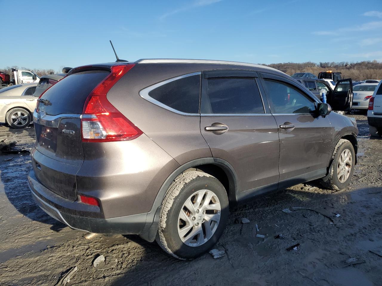 2016 Honda CR-V VIN 2HKRM4H73GH682230 Copart auction photo, front end damage thumbnail 3