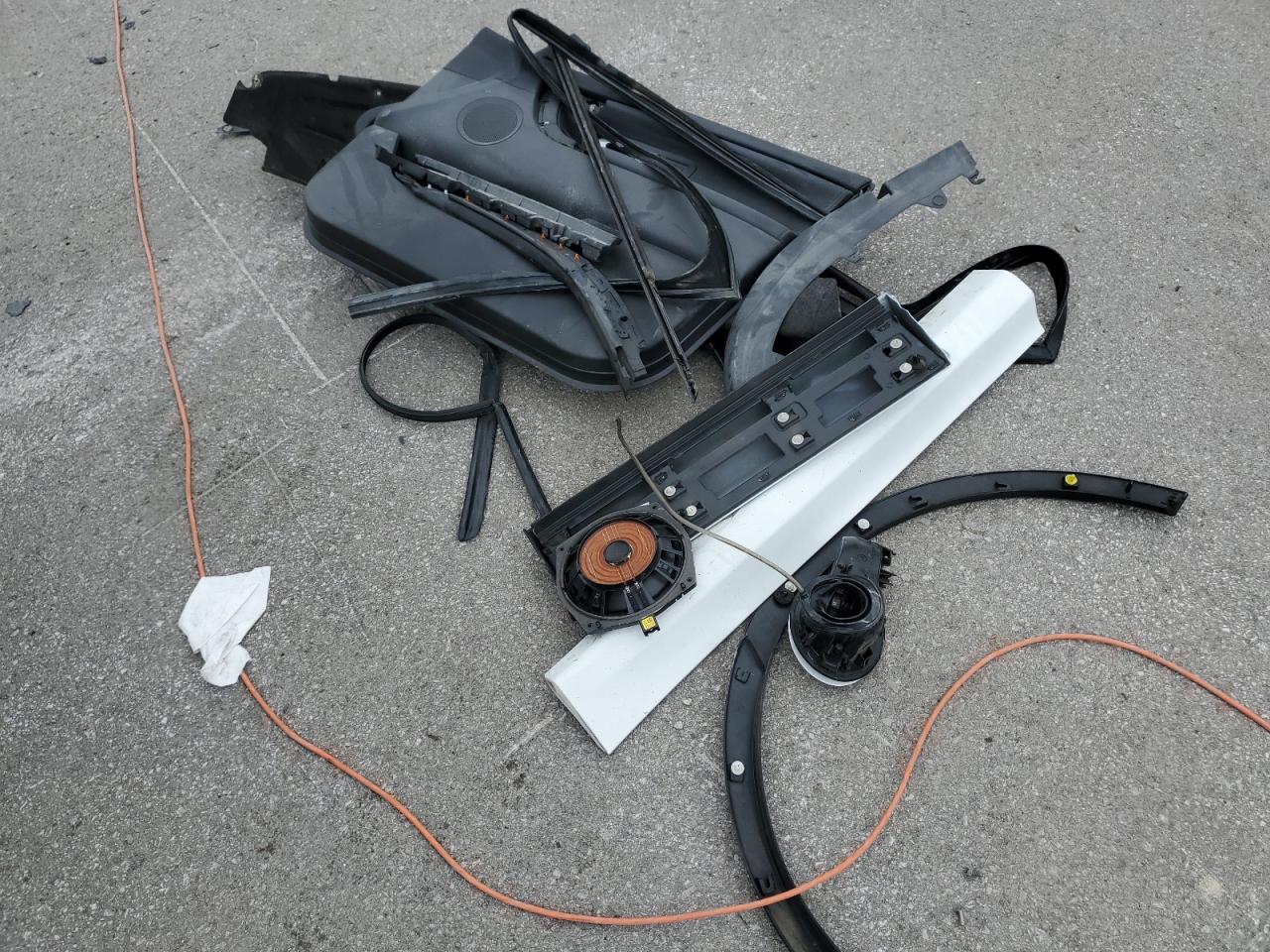 2017 Land Rover Discovery VIN SALCT2BG5HH697522 Copart auction photo, side damage thumbnail 13