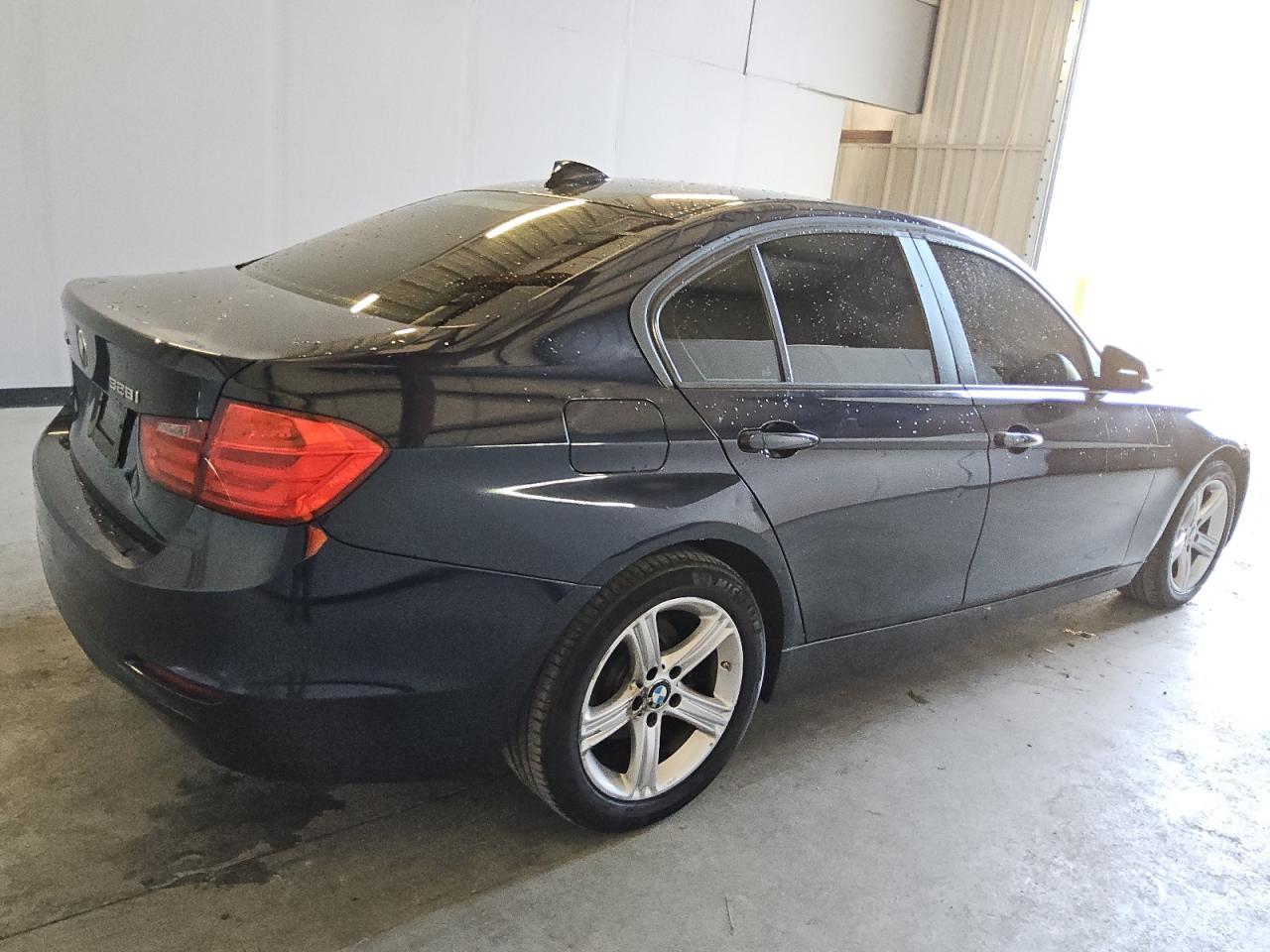 2014 BMW 3er VIN WBA3B5C56EP539973 Copart auction photo, mechanical damage thumbnail 3