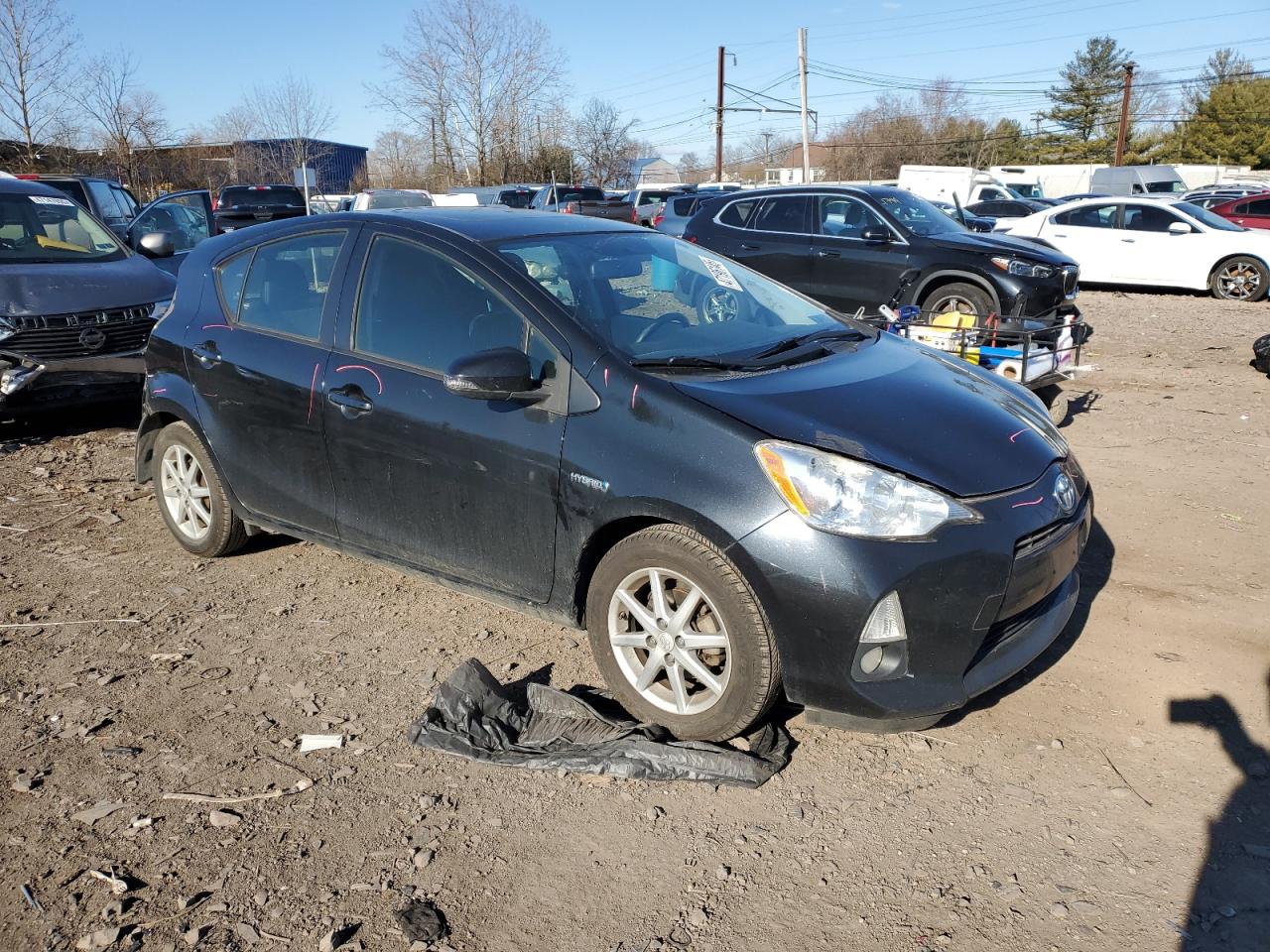 2014 Toyota Prius VIN JTDKDTB33E1074584 Copart auction photo, rear end / side damage thumbnail 4