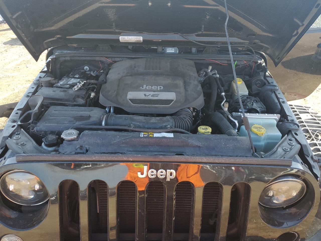 2016 Jeep Wrangler VIN 1C4BJWDG7GL205081 Copart auction photo, rollover / front end damage thumbnail 14