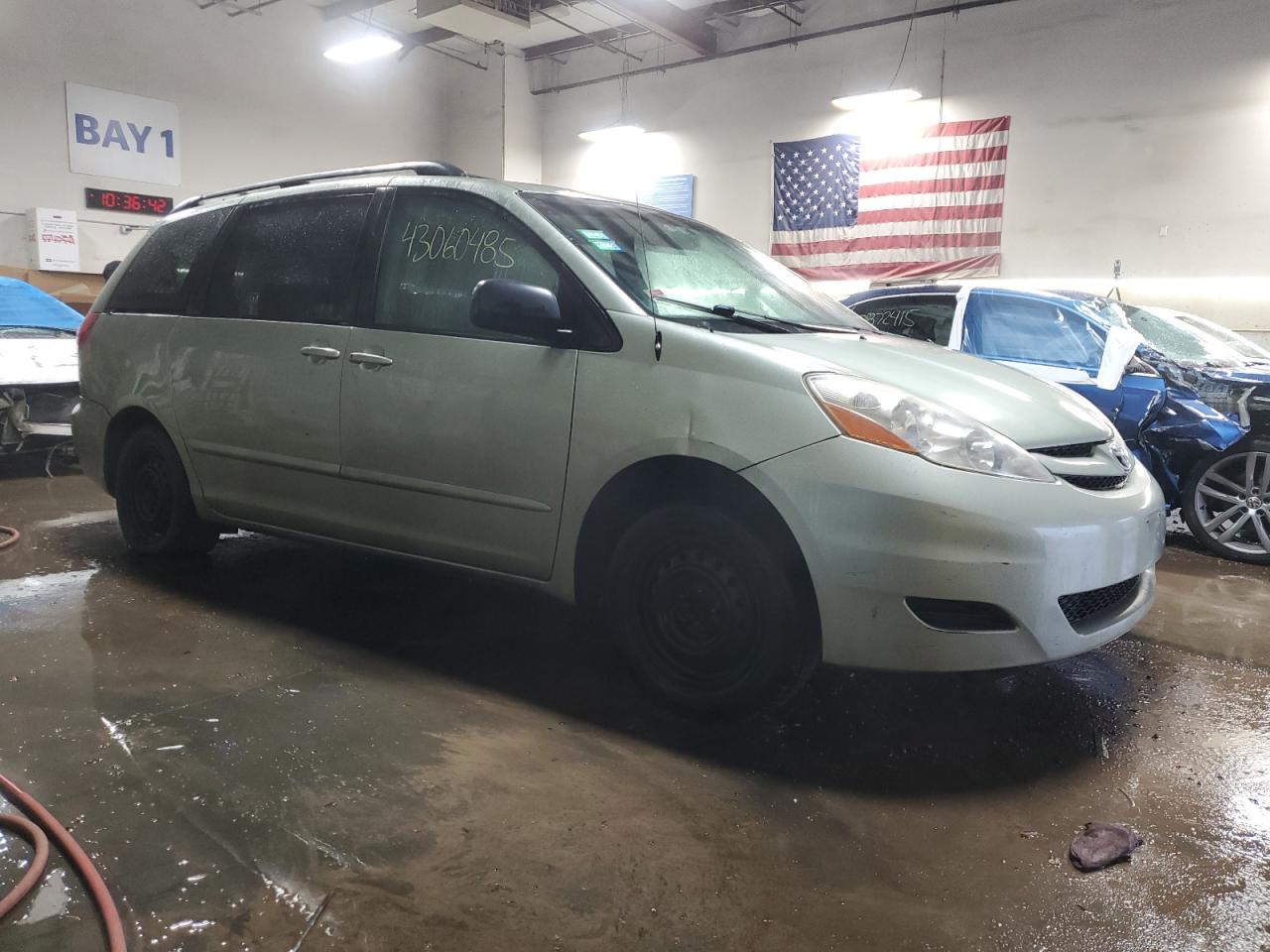 2008 Toyota Sienna VIN 5TDZK23C48S159857 Copart auction photo, rear end damage thumbnail 4