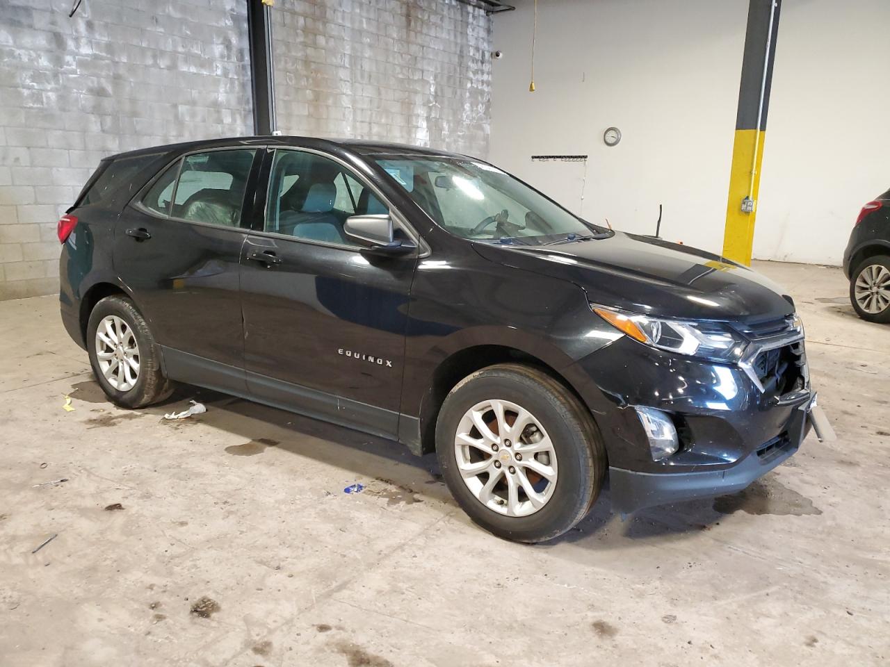 2019 Chevrolet Equinox VIN 2GNAXHEV6K6259502 Copart auction photo, rear end / front end damage thumbnail 4