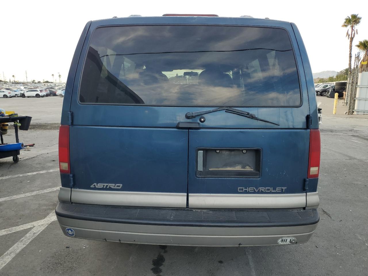 2002 Chevrolet Astro VIN 1GNDM19X22B145342 Copart auction photo, rear end damage thumbnail 6