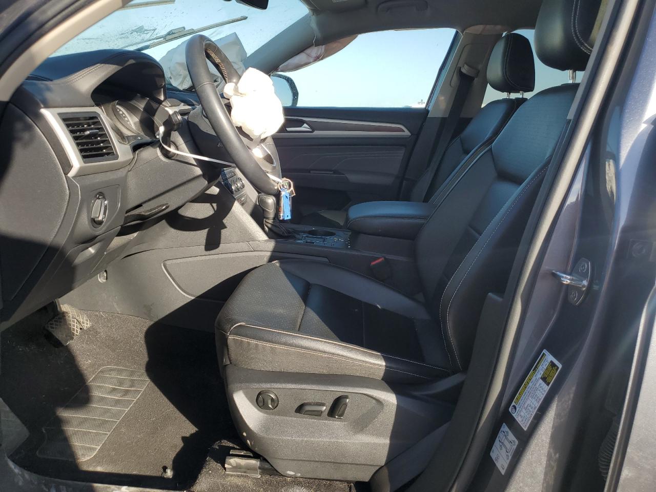 2021 Volkswagen Atlas VIN 1V2WR2CA1MC551265 Copart auction photo, front end / mechanical damage thumbnail 7