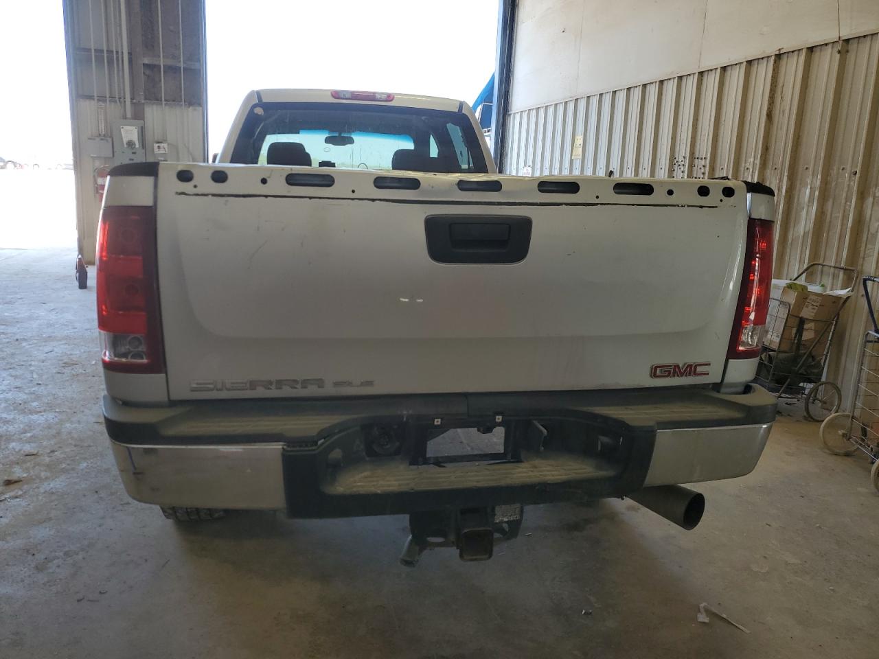 2011 GMC Sierra VIN 1GT120C85BF236871 Copart auction photo, front end / hail damage thumbnail 6