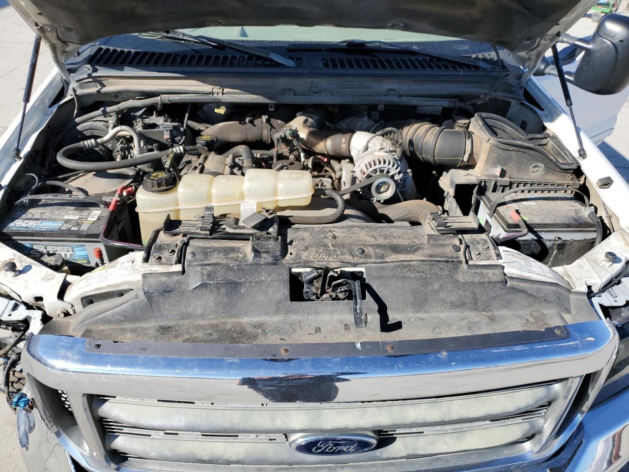 2001 Ford F250 VIN 1FTNW21F21EB68990 Copart auction photo, front end / undercarriage damage thumbnail 11