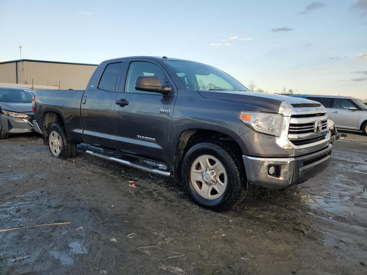 2017 Toyota Tundra VIN 5TFRW5F13HX223025 Copart auction photo, side / rear end damage thumbnail 4