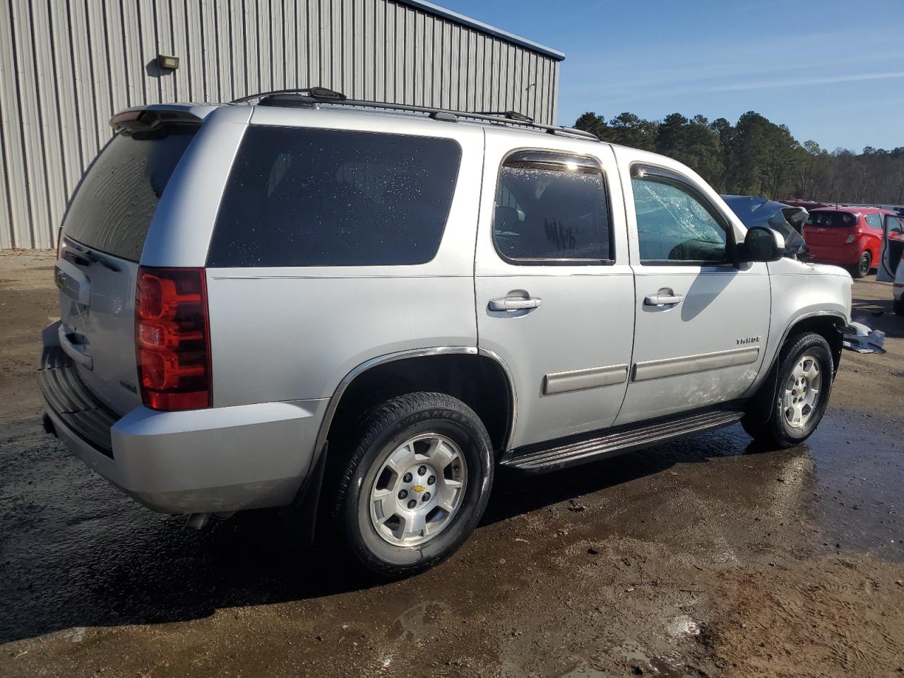 2011 Chevrolet Tahoe VIN 1GNSCAE01BR378641 Copart auction photo, front end damage thumbnail 3