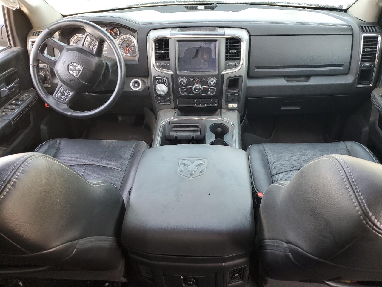 2018 RAM 1500 VIN 1C6RR7MT3JS143970 Copart auction photo, rollover / undercarriage damage thumbnail 8