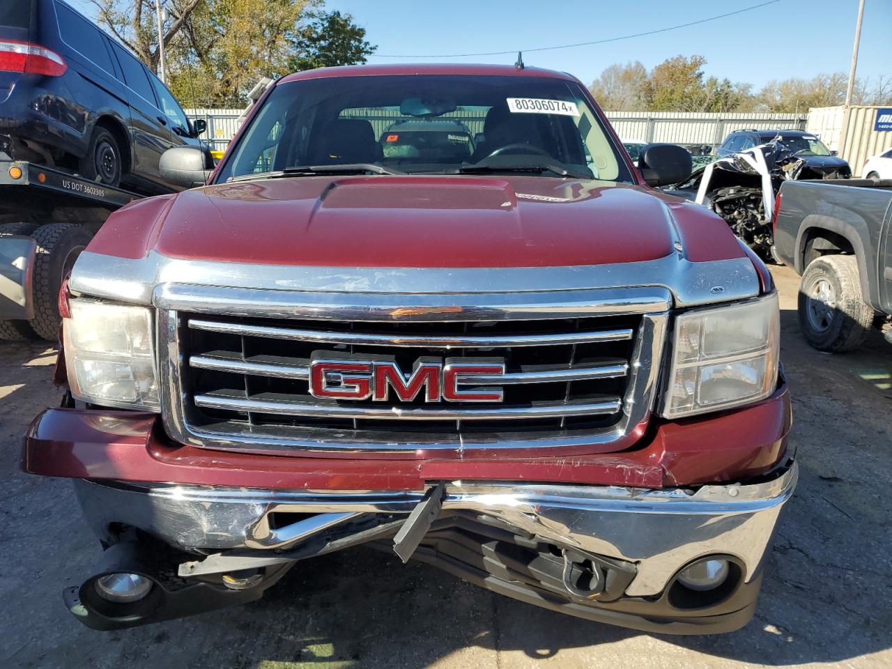 2013 GMC Sierra VIN 3GTP2VE7XDG195571 Copart auction photo, front end / minor dent/scratches damage thumbnail 5