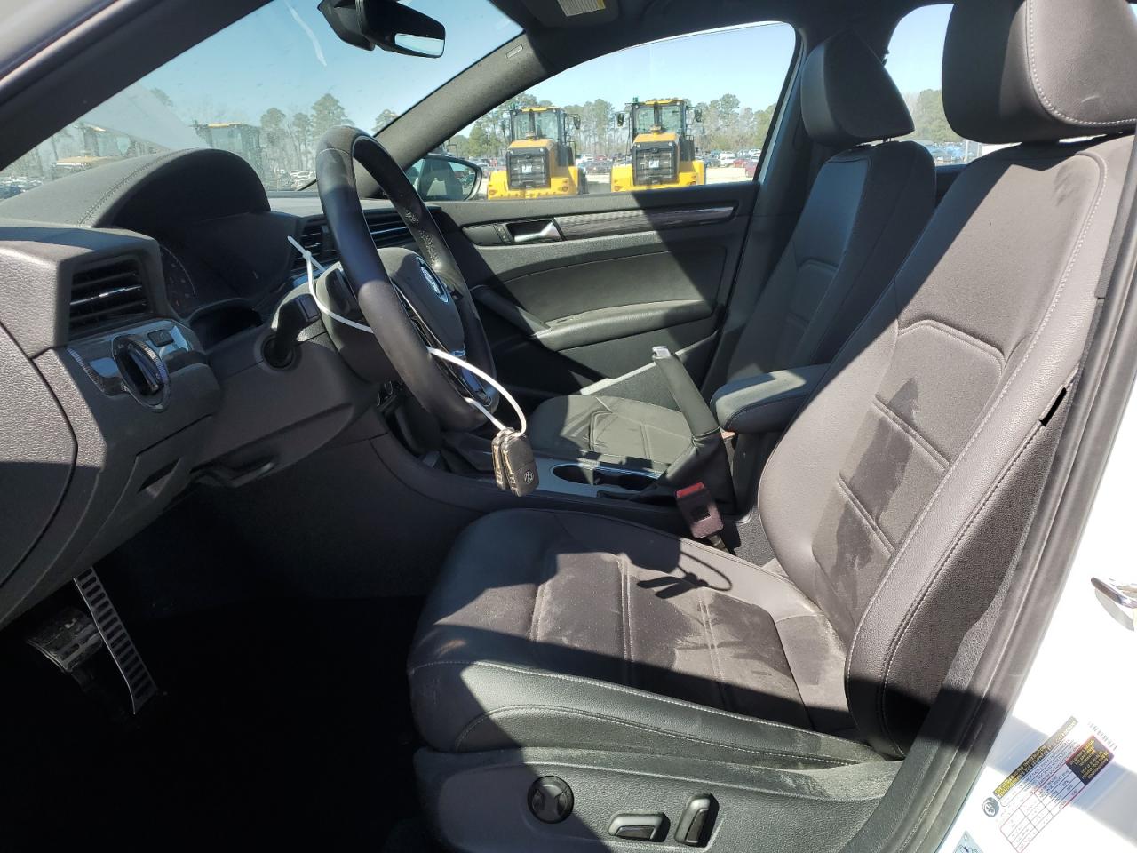 2021 Volkswagen Passat VIN 1VWMA7A34MC015280 Copart auction photo, front end / side damage thumbnail 7