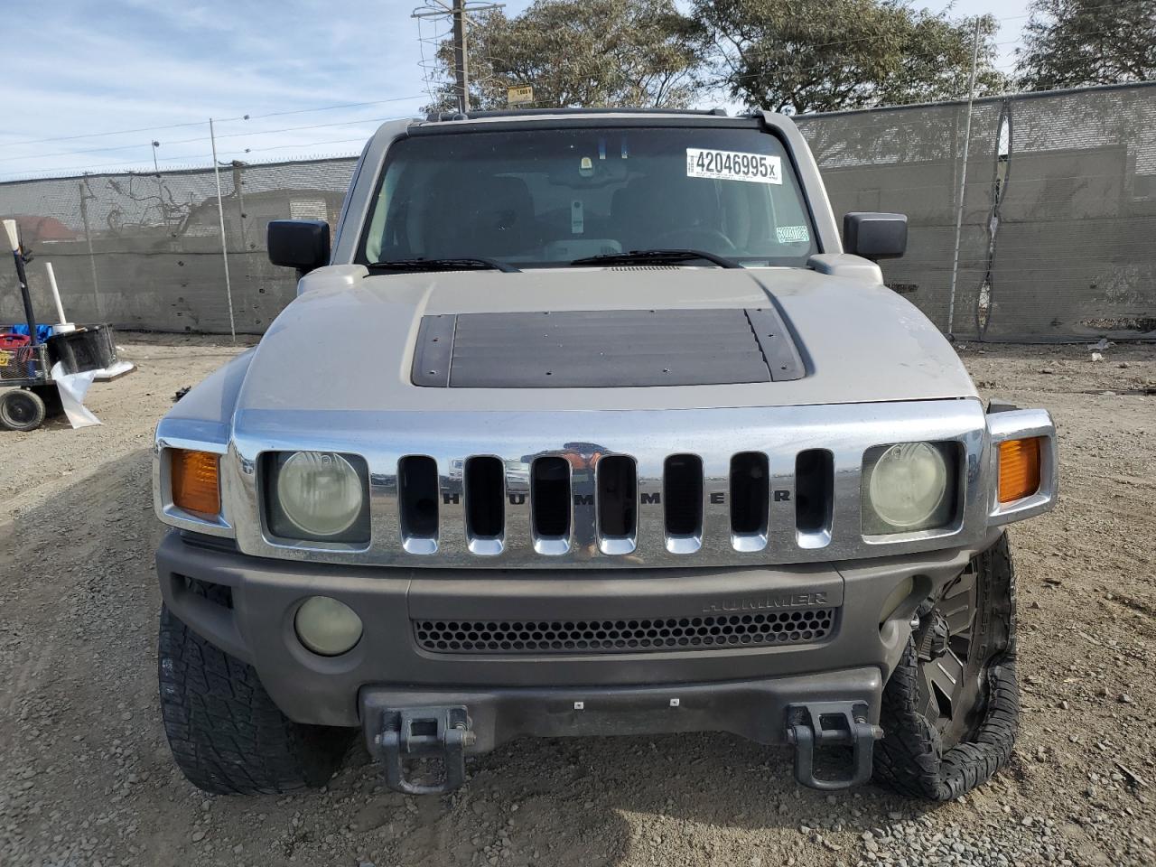2006 Hummer H3 VIN 5GTDN136568270854 Copart auction photo, front end damage thumbnail 5
