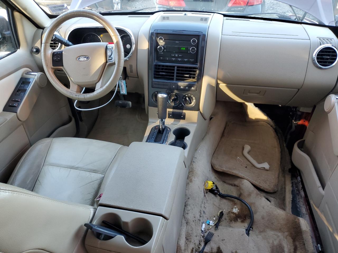 2010 Ford Explorer VIN 1FMEU7DE9AUA26272 Copart auction photo, water/flood / minor dent/scratches damage thumbnail 8