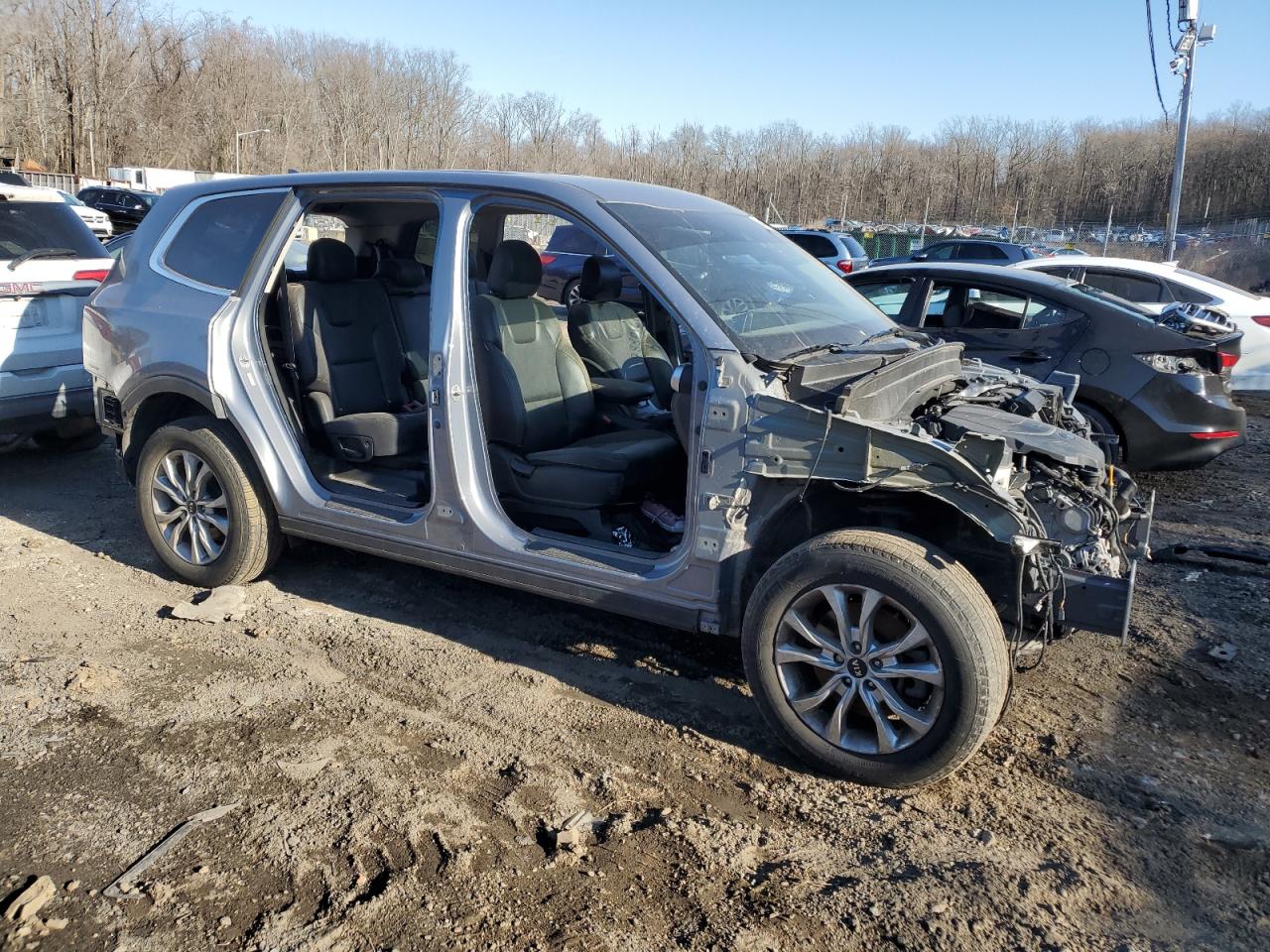 2021 KIA Telluride VIN 5XYP2DHC2MG098642 Copart auction photo, biohazard/chemical / all over damage thumbnail 4