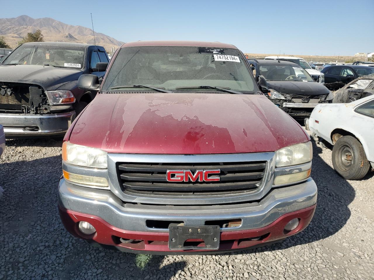 2006 GMC Sierra VIN 2GTEK13Z961300939 Copart auction photo, side damage thumbnail 5