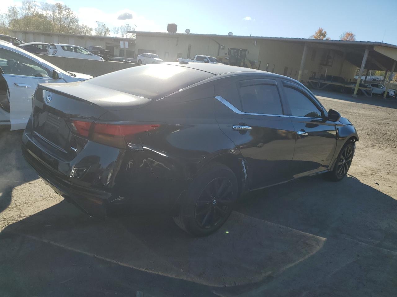 2019 Nissan Altima VIN 1N4BL4BW9KC193717 Copart auction photo, front end / side damage thumbnail 3