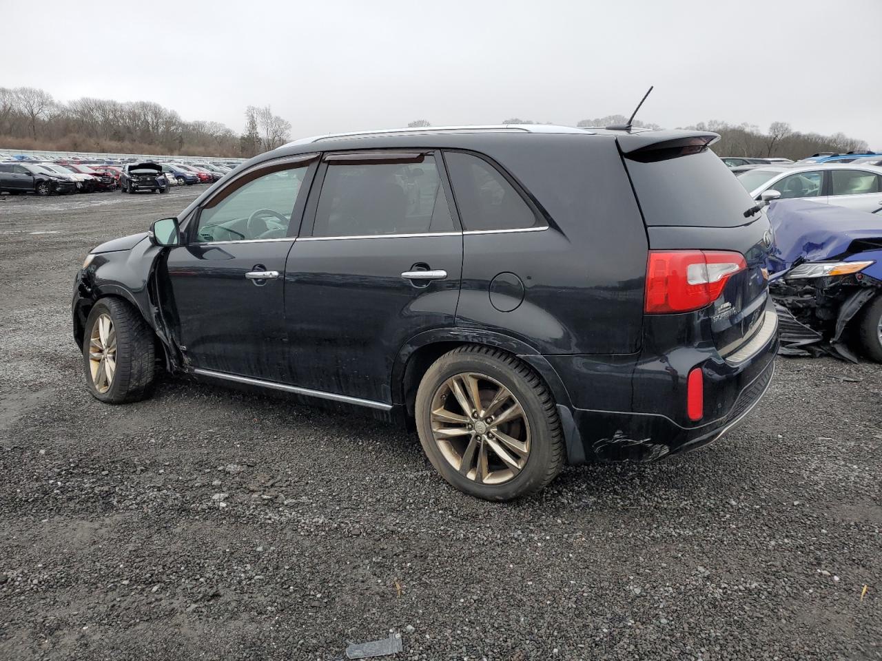 2015 KIA Sorento VIN 5XYKWDA78FG597251 Copart auction photo, front end damage thumbnail 2