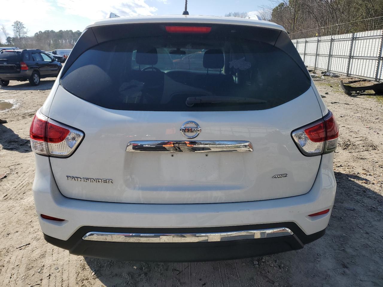 2016 Nissan Pathfinder VIN 5N1AR2MM1GC614966 Copart auction photo, front end / minor dent/scratches damage thumbnail 6