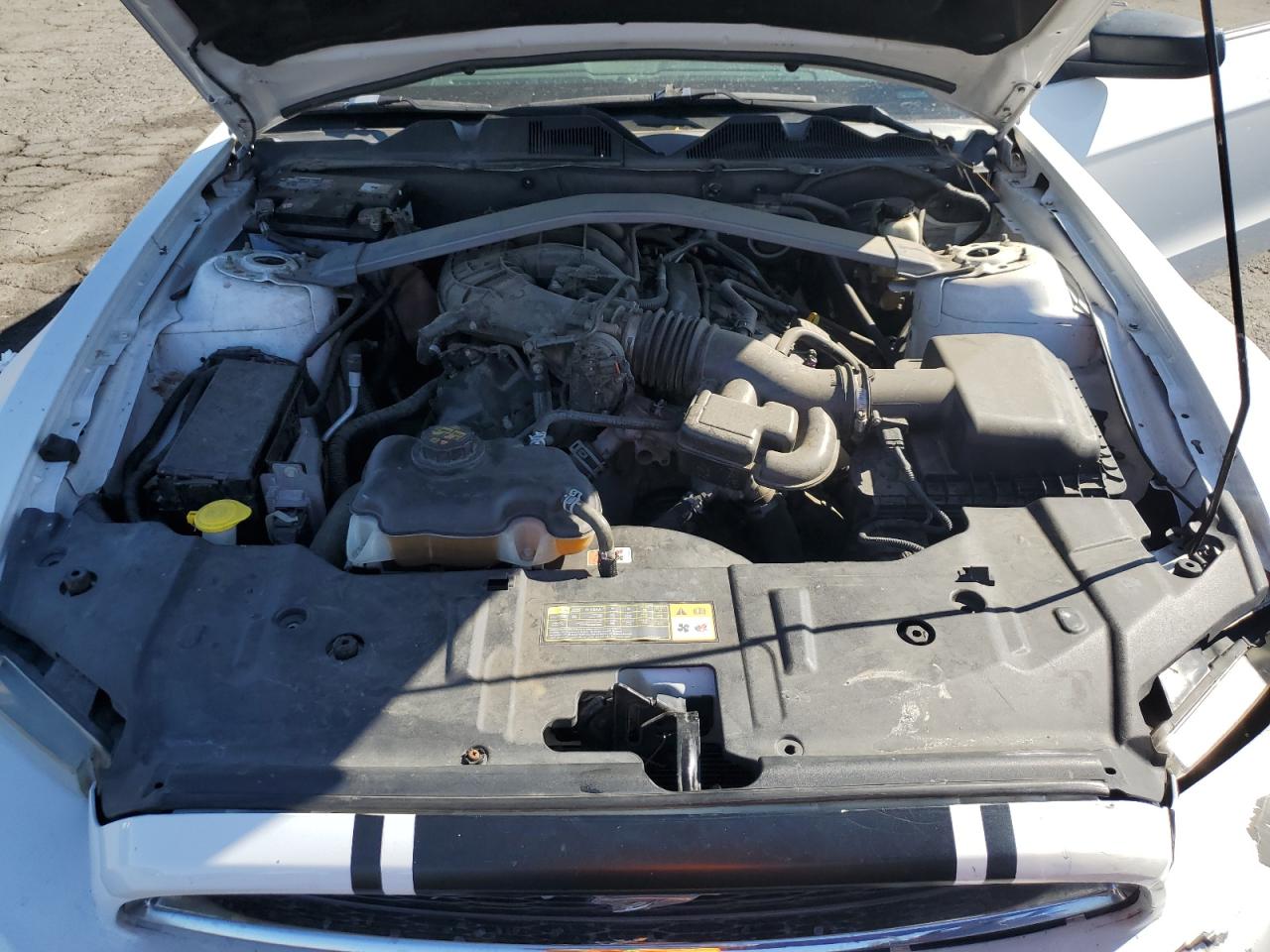 2014 Ford Mustang VIN 1ZVBP8EM1E5302385 Copart auction photo, front end damage thumbnail 13