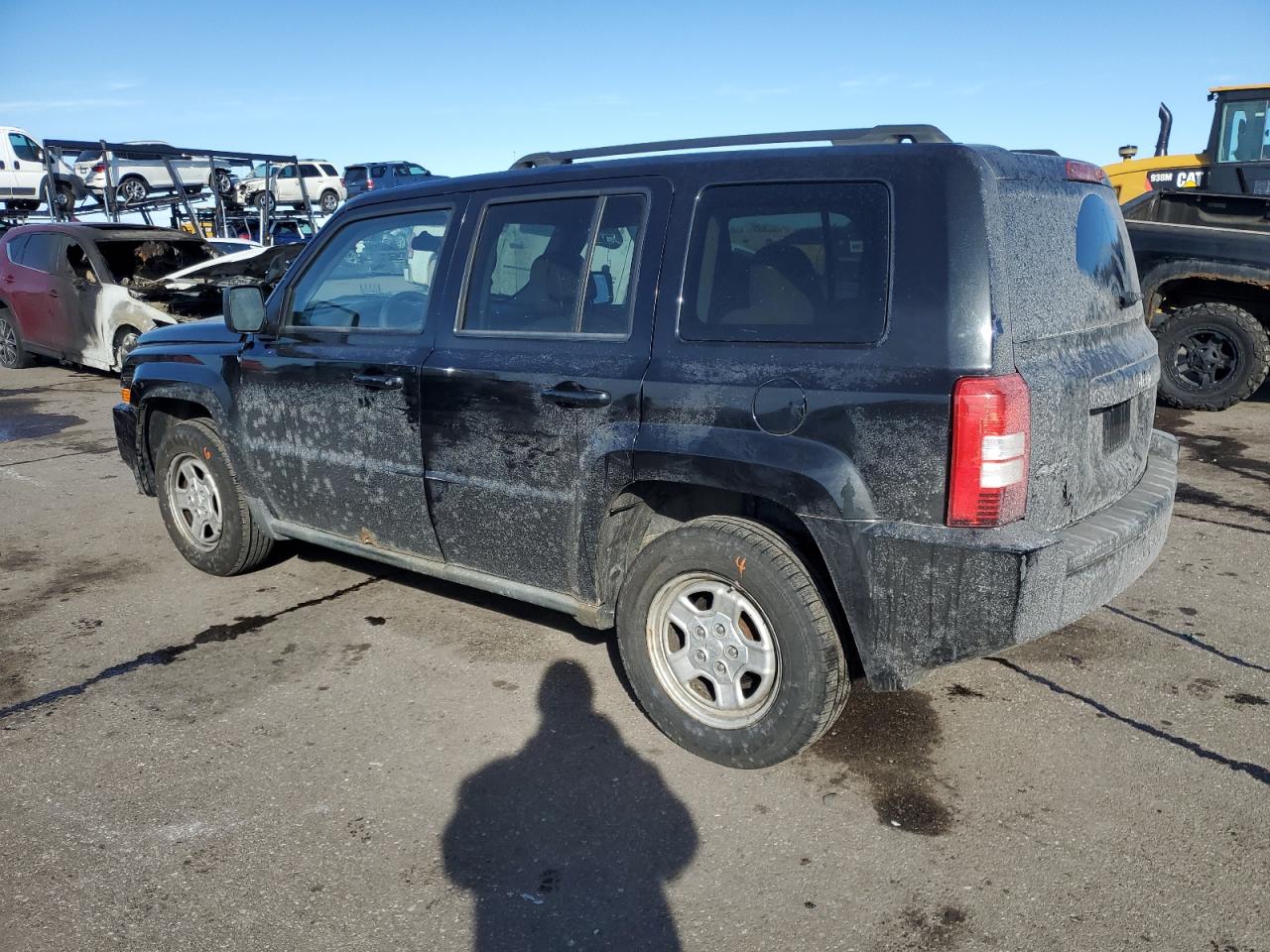 2010 Jeep Liberty (Patriot) VIN 1J4NF2GBXAD575668 Copart auction photo, front end damage thumbnail 2