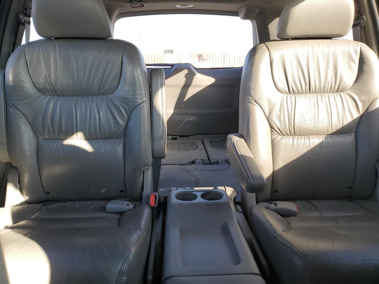 2010 Honda Odyssey VIN 5FNRL3H60AB079827 Copart auction photo, rear end damage thumbnail 10