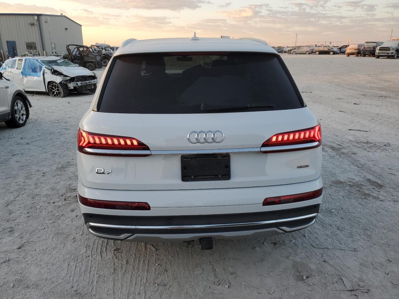 2020 Audi Q7 VIN WA1VXAF7XLD003538 Copart auction photo, front end damage thumbnail 6