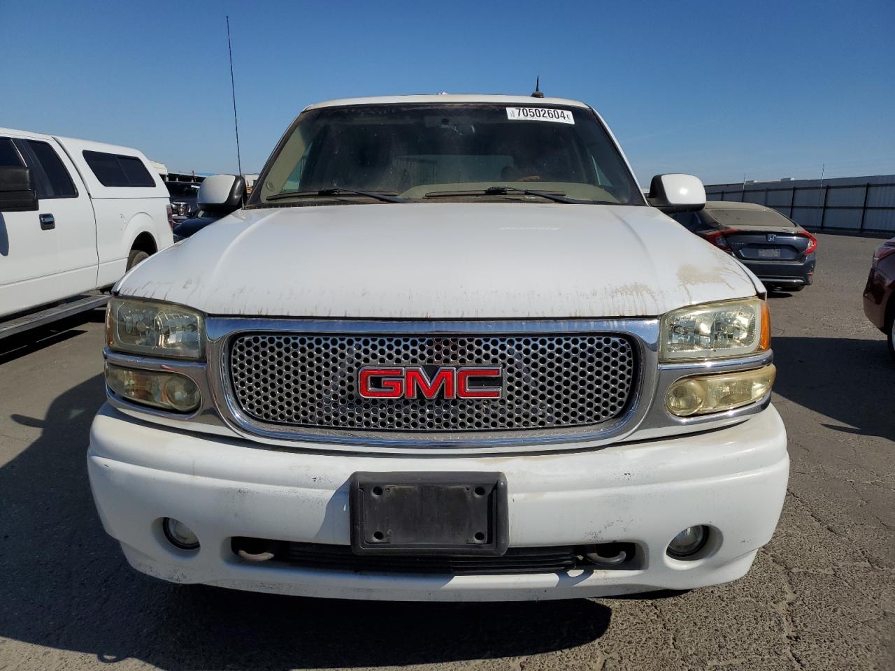 2002 GMC Yukon VIN 1GKEK63U12J297296 Copart auction photo, side / rear end damage thumbnail 5
