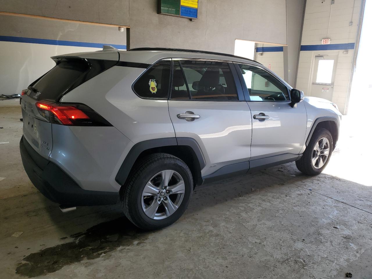 2022 Toyota RAV 4 VIN 4T3RWRFV7NU065377 Copart auction photo, minor dent/scratches damage thumbnail 3