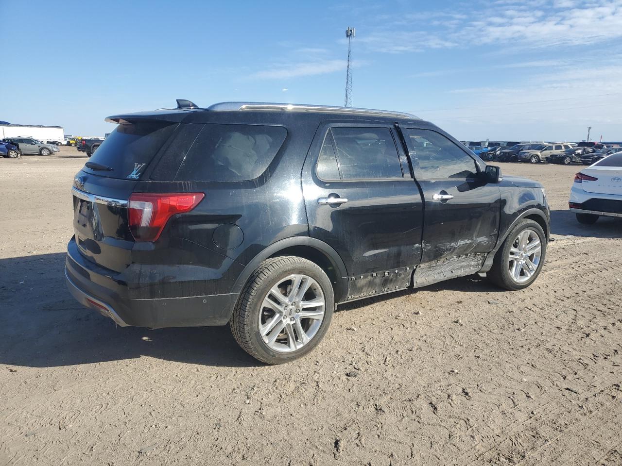 2017 Ford Explorer VIN 1FM5K7F88HGE42772 Copart auction photo, side / minor dent/scratches damage thumbnail 3