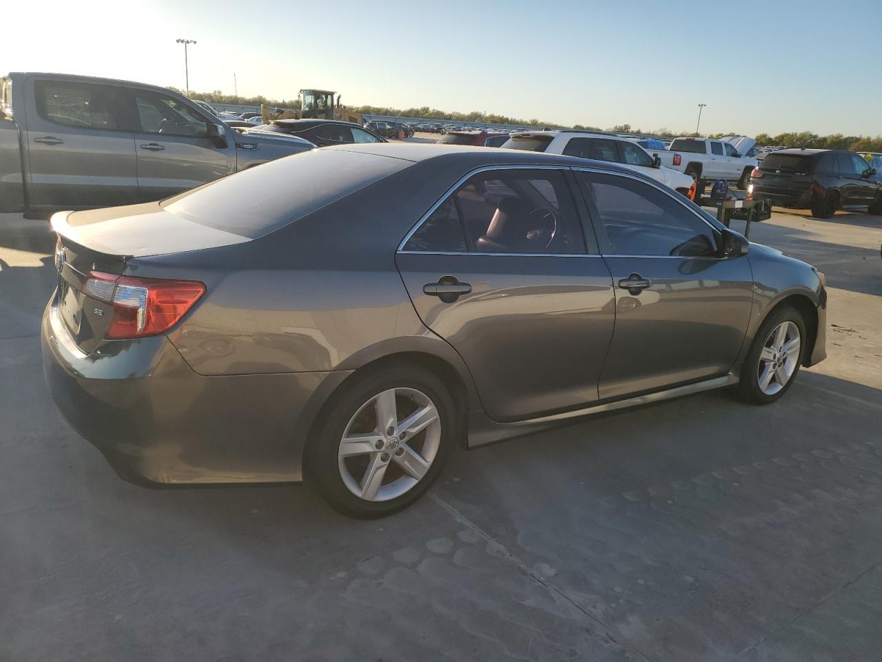 2014 Toyota Camry VIN 4T1BF1FK3EU810241 Copart auction photo, hail damage thumbnail 3