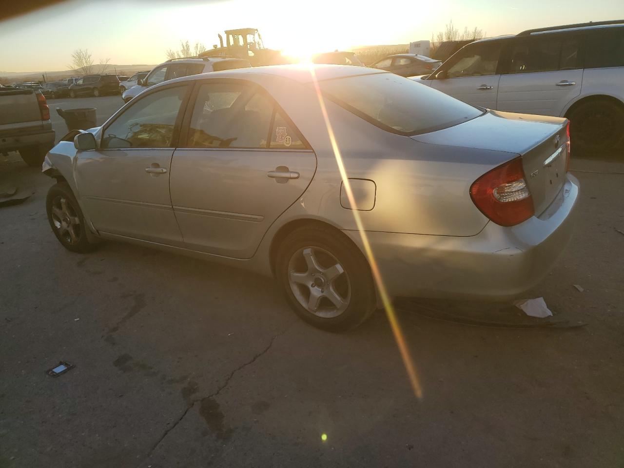 2004 Toyota Camry VIN 4T1BE32K44U330096 Copart auction photo, front end damage thumbnail 2