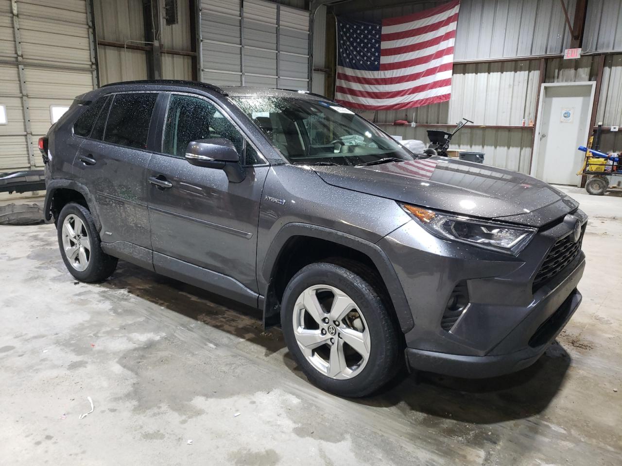 2021 Toyota RAV 4 VIN 4T3B6RFV8MU053206 Copart auction photo, rear end / minor dent/scratches damage thumbnail 4